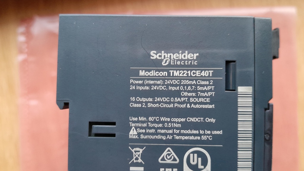 M221 TM221CE40T PLC autómato Schneider