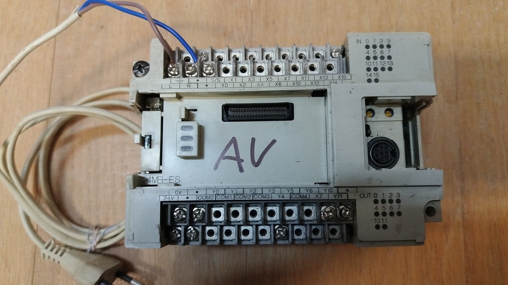 Autómato PLC Mitsubishi FXon-24MR-ES_UL