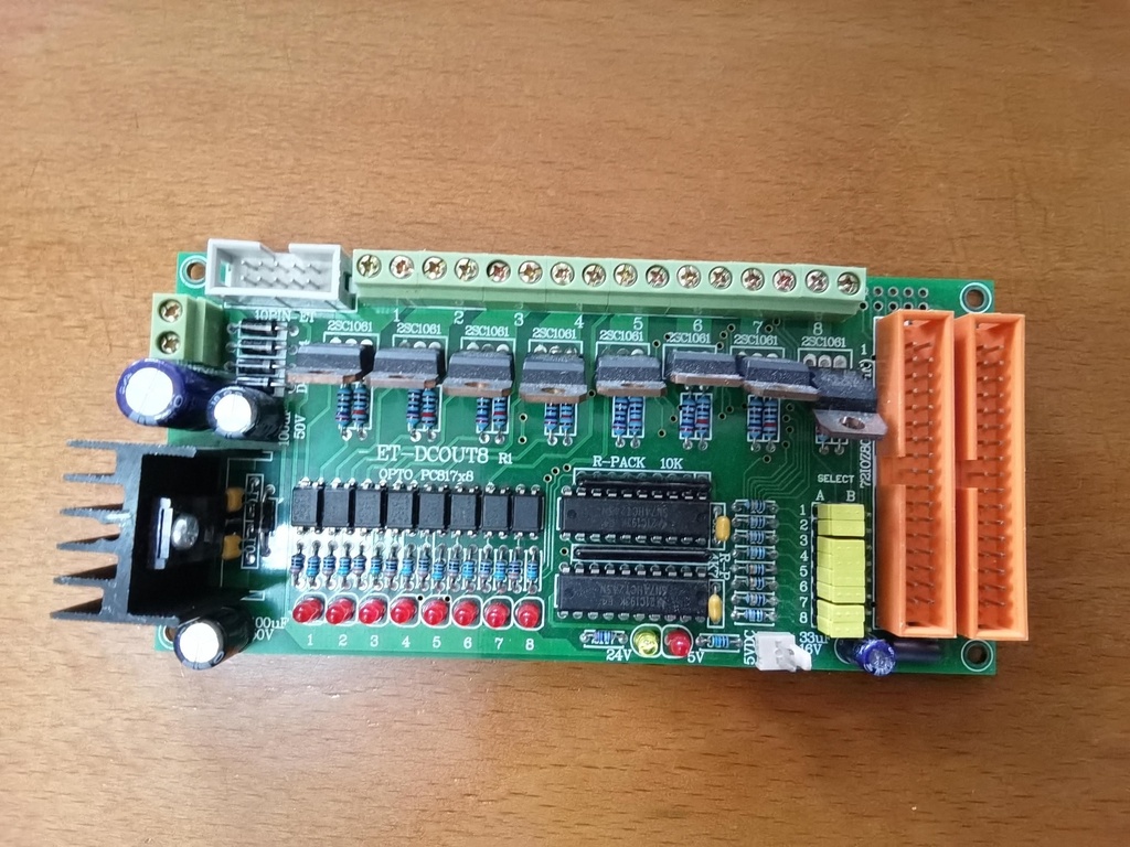 Módulo de Saída Digital DC 8 Canais com Optoacoplador - ett ET-DCOUT8